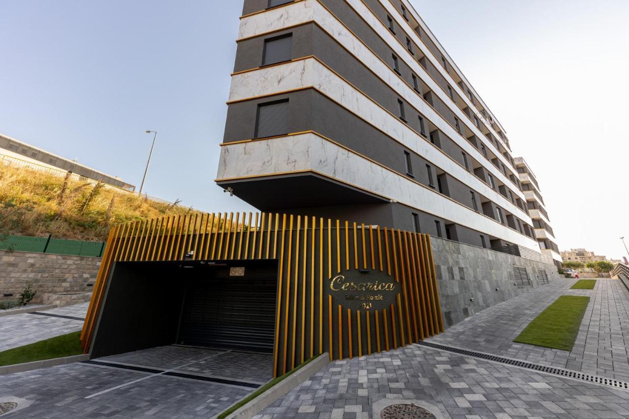 New Studio For 2, Free Private Garage Spot, Wi-Fi, 200 M From Mall Of Split Exteriör bild